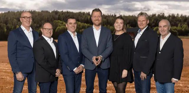 Meglerne i Tegneby & Grønnerød på et stubbjorde